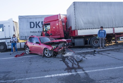 How Do I Prove Fault for a Truck Accident: 7 Key Pieces of Evidence