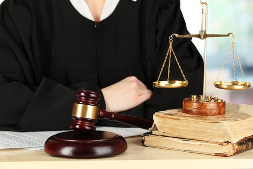 How Long Do Personal Injury Claims Take: 6 Factors That Can Impact Duration of Claims