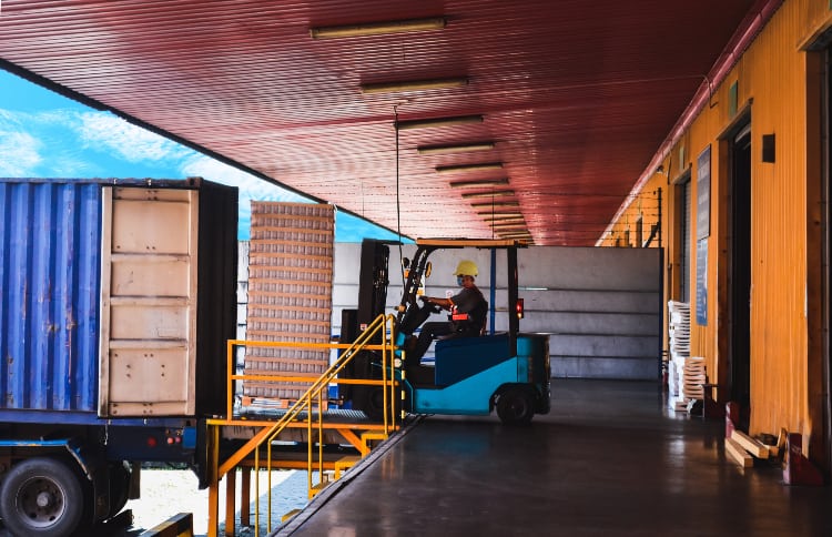 How Does Improperly Loaded Cargo Cause Truck Crashes?