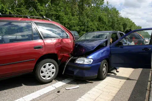 What to Do If I’m Undocumented & in a Car Accident?
